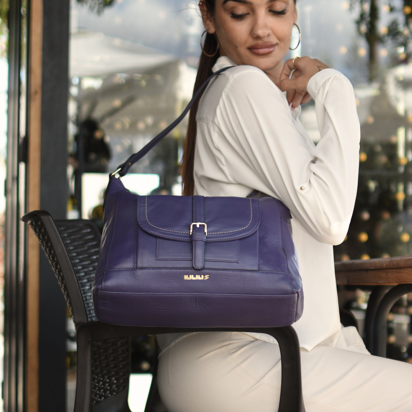 Bolso de Hombro de Cuero Genuino Mujer | Color Morado | Bolsillo Frontal y Cremallera Superior | IULIUS