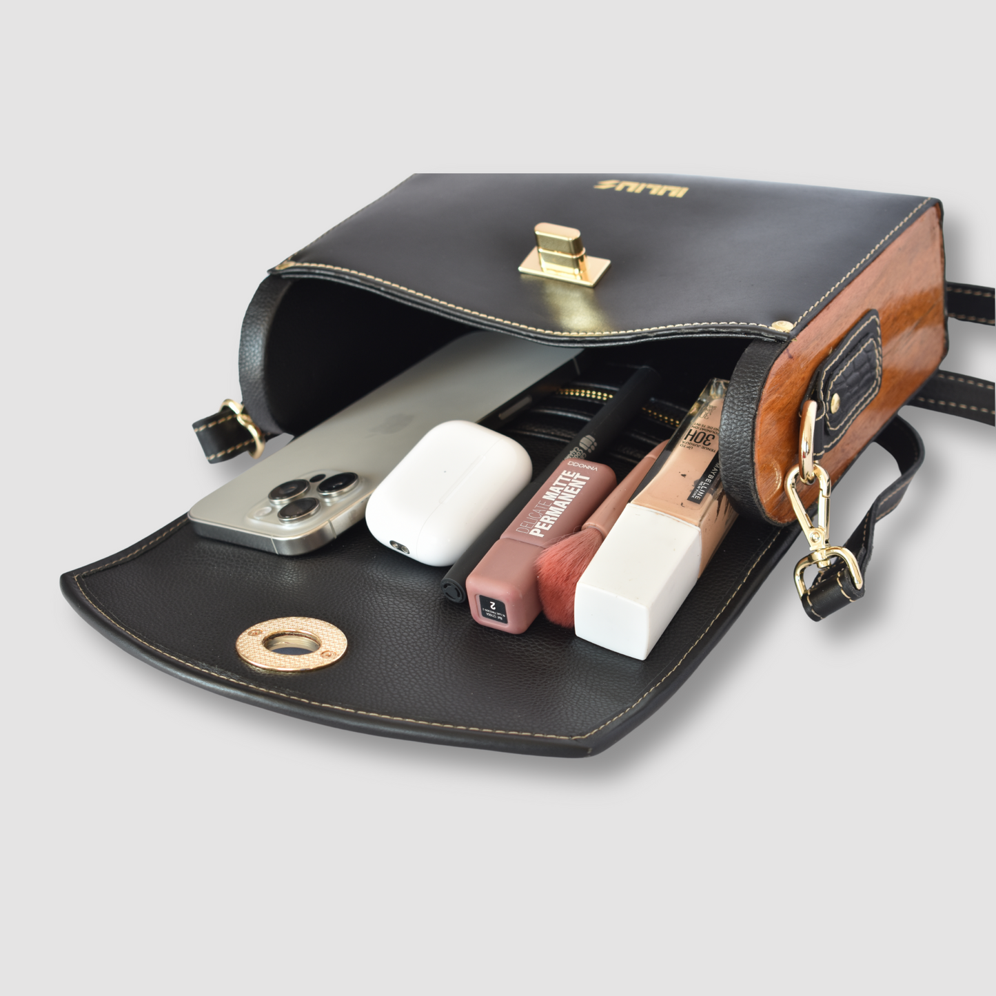 Bolso de Cuero con Solapa patron Cocodrilo y Laterales de Madera – IULIUS