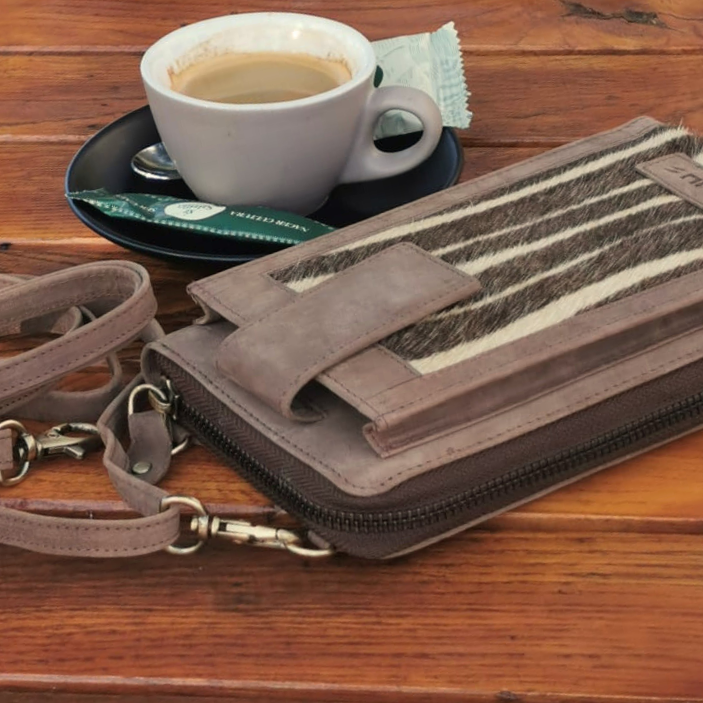 Bolso Cruzado de Cuero para Móvil (Marrón y Cebra)