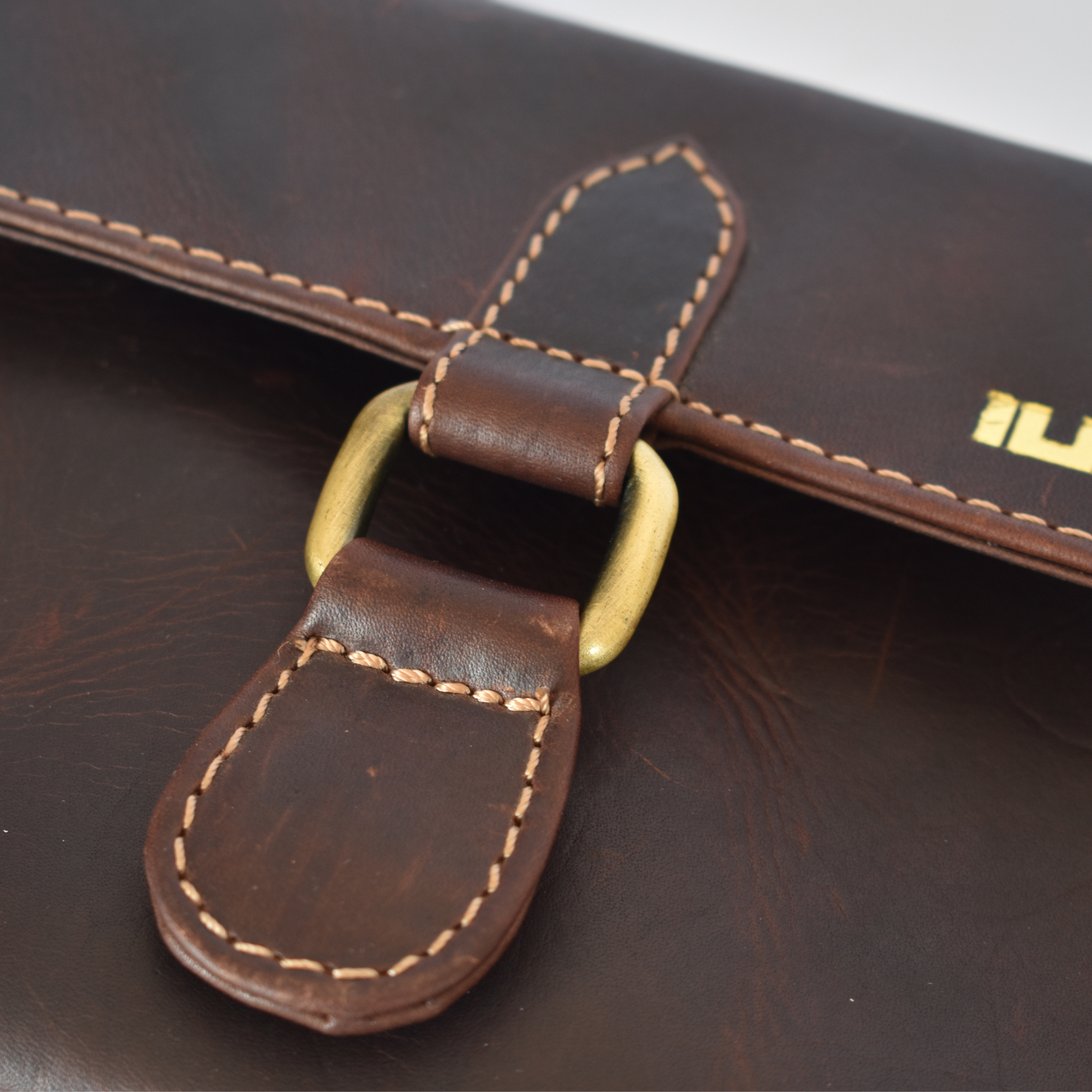 Mini Bolso Vintage de Cuero Genuino – Estilo Retro – IULIUS