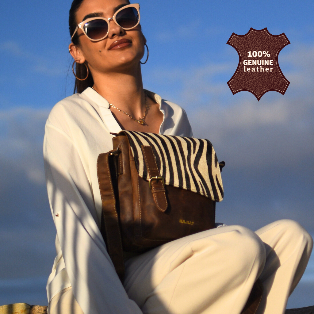 Bandolera de Cuero Genuino con Solapa de Pelo Natural Estampado Cebra – IULIUS